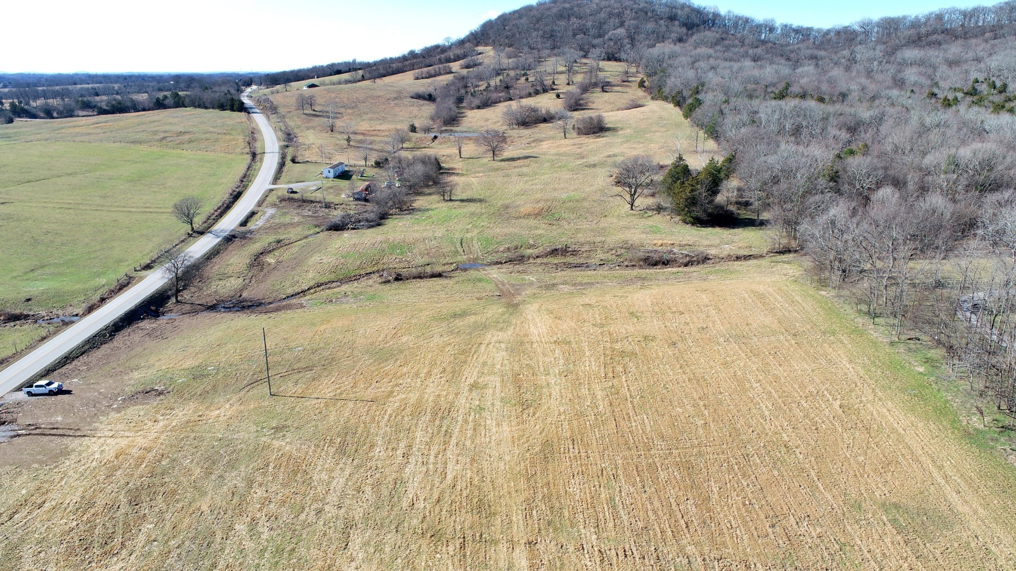 5 Templow Road Bethpage, TN 37022 - Photo 3 of 14 a view of a terrace with outdoor space