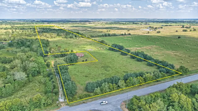 a view of an outdoor space and yard