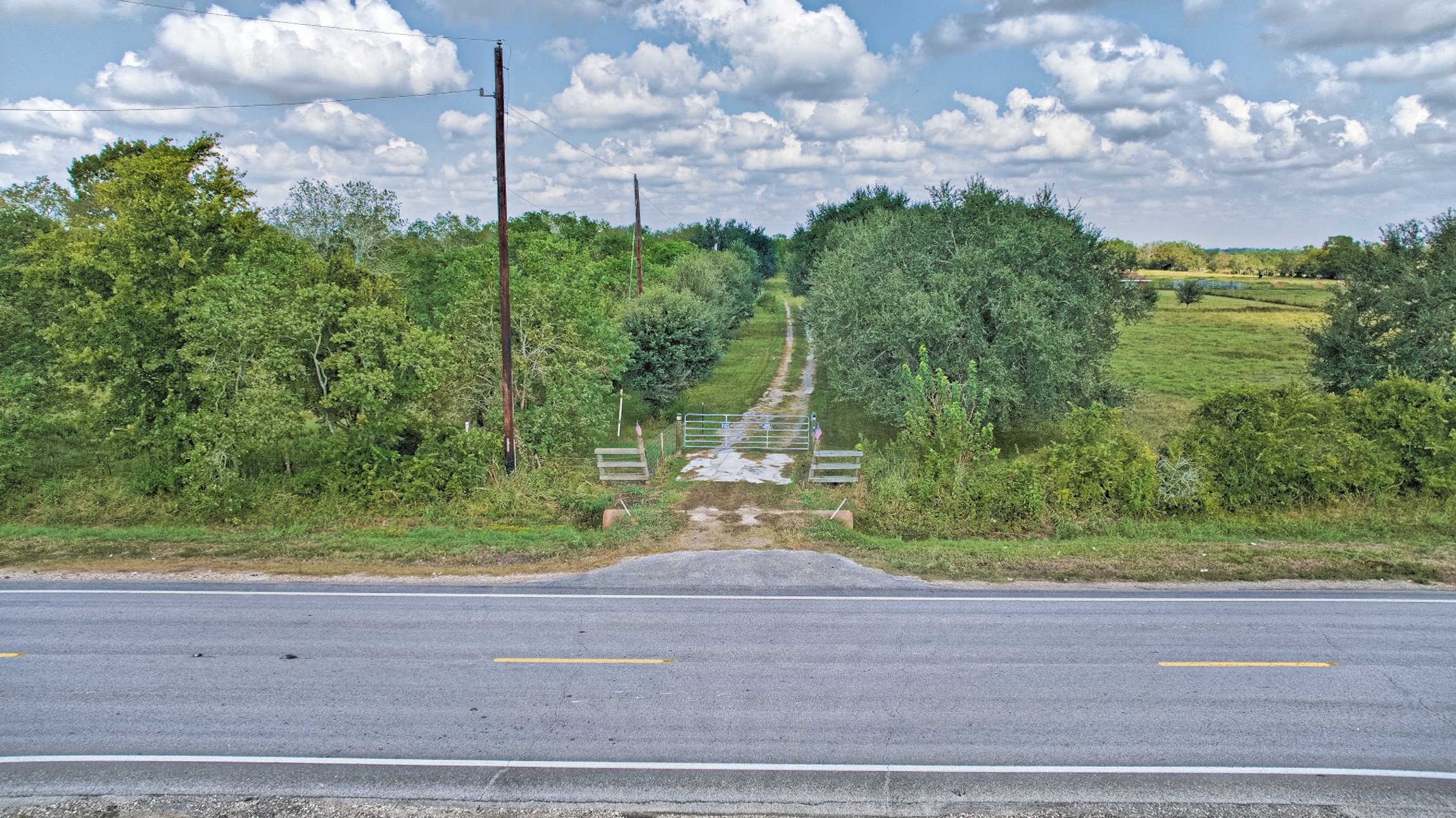 2 Fm 1462 Road Guy, TX 77444 - Photo 7 of 23 a view of a yard