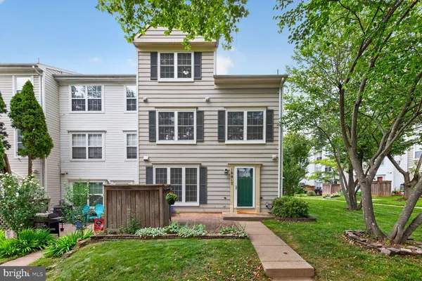 $2,700 | 18917 Highstream Drive, Unit 747, Germantown, MD 20874