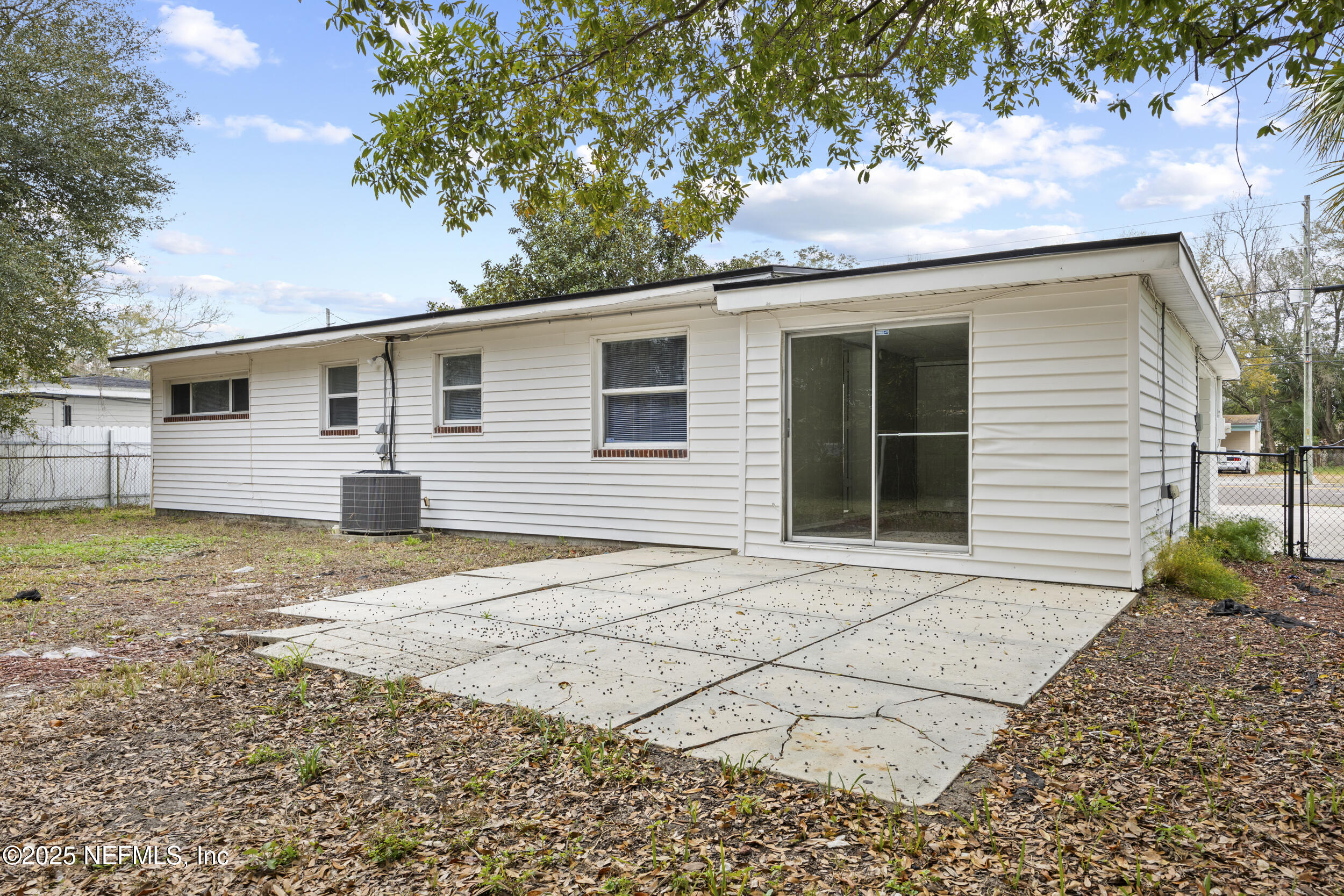2403 Rogero Road Jacksonville, FL 32211 - Photo 25 of 26 30_the real estateographers_087