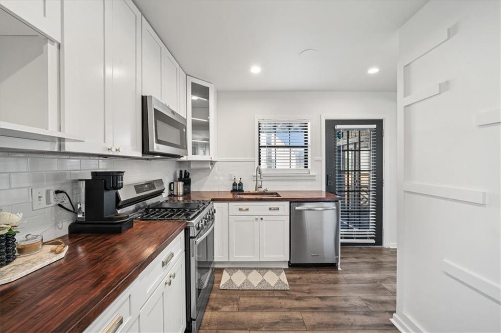 1471 Hardin Avenue Atlanta, GA 30337 - Photo 11 of 41