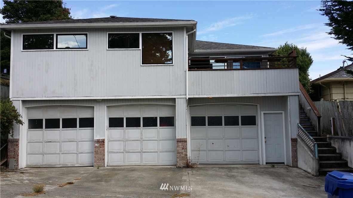 5451 46th Avenue Southwest Seattle, WA 98136 - Photo 1 of 16 Gallery Image 1