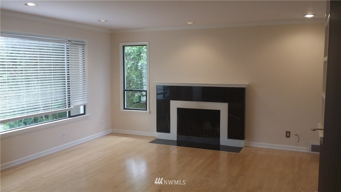 5451 46th Avenue Southwest Seattle, WA 98136 - Photo 9 of 16 Gallery Image 9