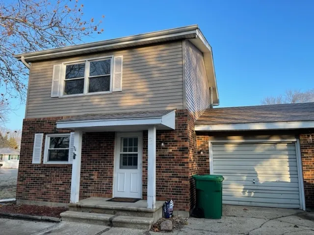 $1,850 | 1642 Maness Court, Sycamore, IL 60178