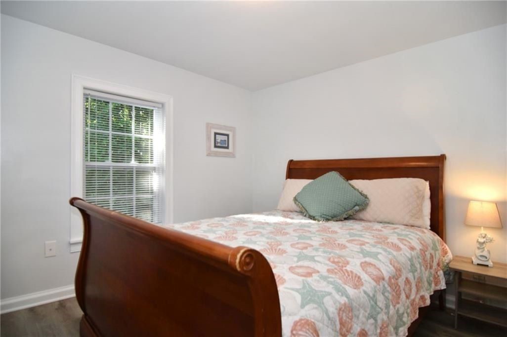 194 South Pier Road Narragansett, RI 02882 - Photo 13 of 30