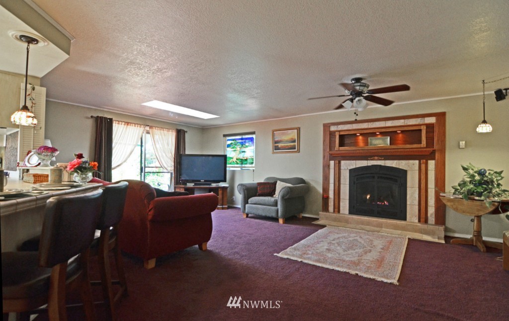 23627 22nd Drive Southeast Bothell, WA 98021 - Photo 9 of 19 Gallery Image 9
