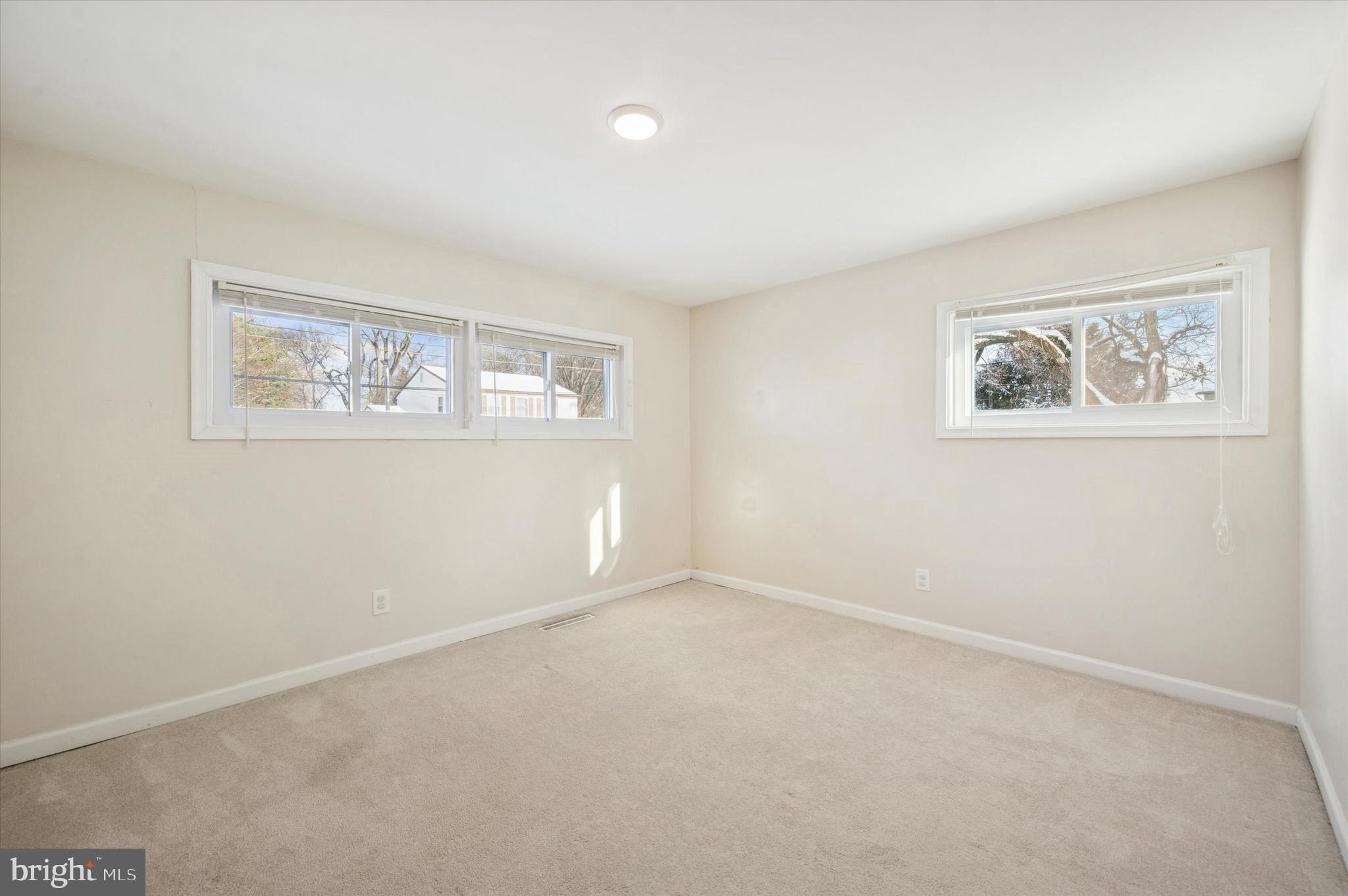 654 North Coles Avenue Maple Shade, NJ 08052 - Photo 22 of 41