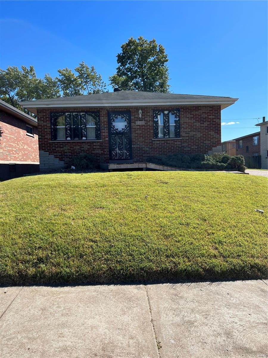 7460 Morgan Ford Road St. Louis, MO 63116 - Photo 1 of 16 Gallery Image 1