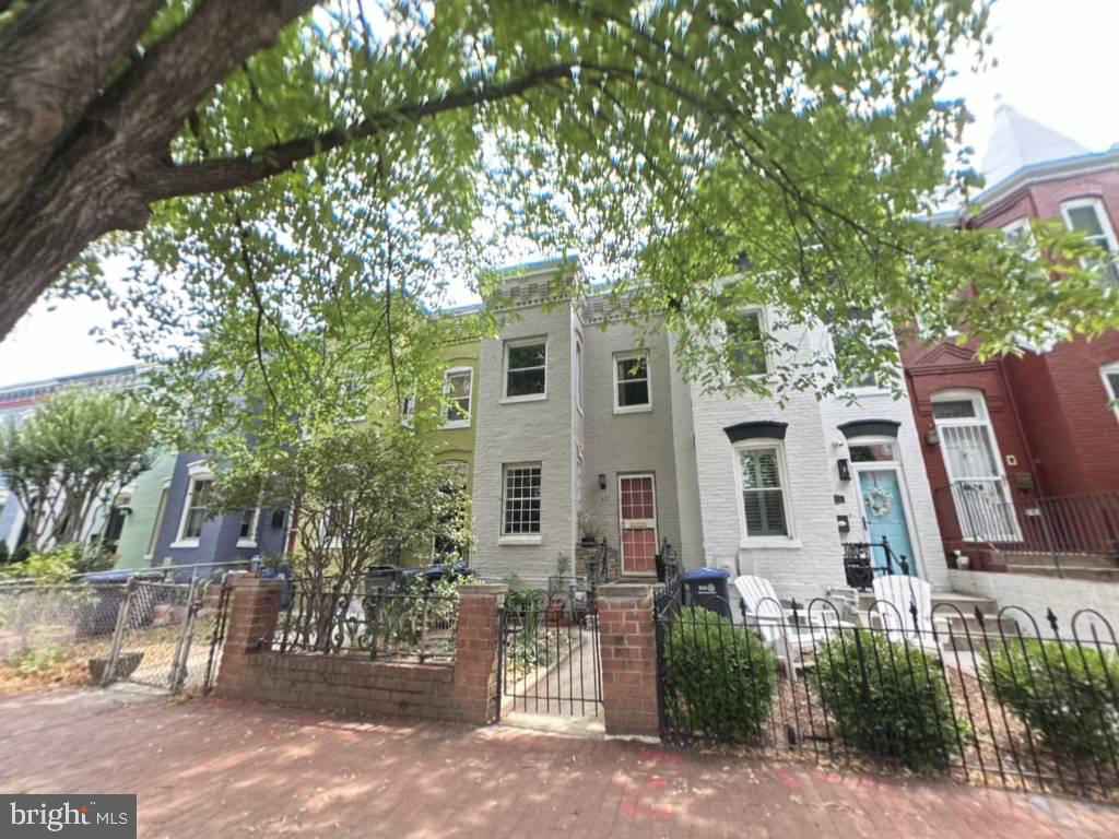 431 5th Street Northeast Washington, DC 20002 - Photo 1 of 38