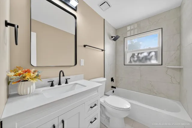 $498,000 | 2211 Birchwood Parkway, Woodridge, IL 60517