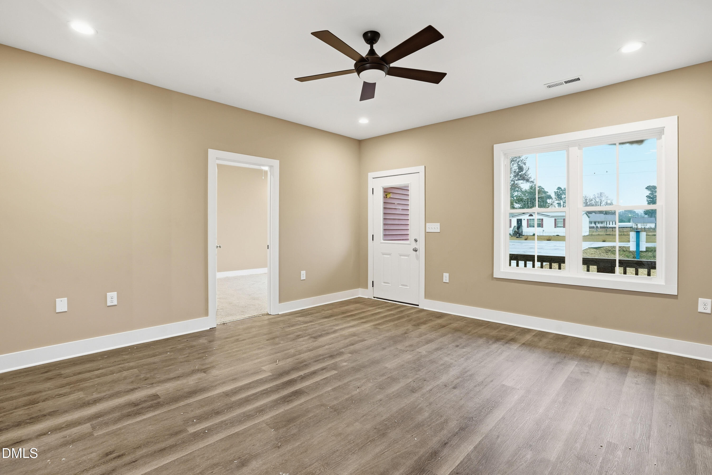 1049 Jada Allen Road Dunn, NC 28334 - Photo 8 of 32 1049 Jada Allen Rd-14