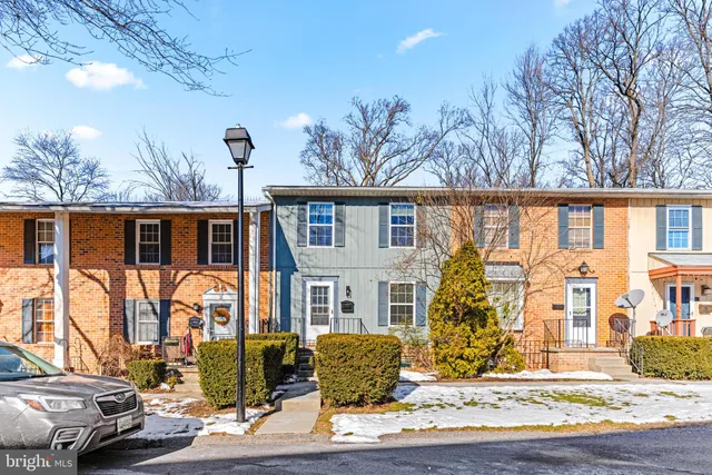 $2,100 | 12 Shetland Circle, Unit 12, Reisterstown, MD 21136