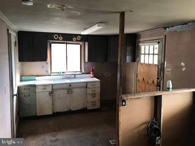 1518 Dry Tavern Road Denver, PA 17517 - Photo 4 of 6