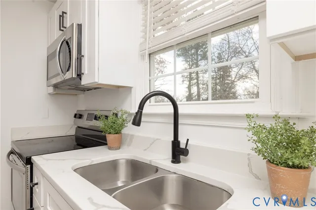 a close view of sink and tap