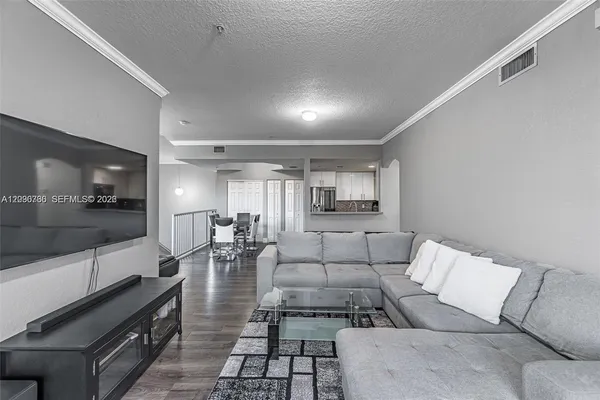 $407,500 | 6340 Northwest 114th Avenue, Unit 134, Doral, FL 33178