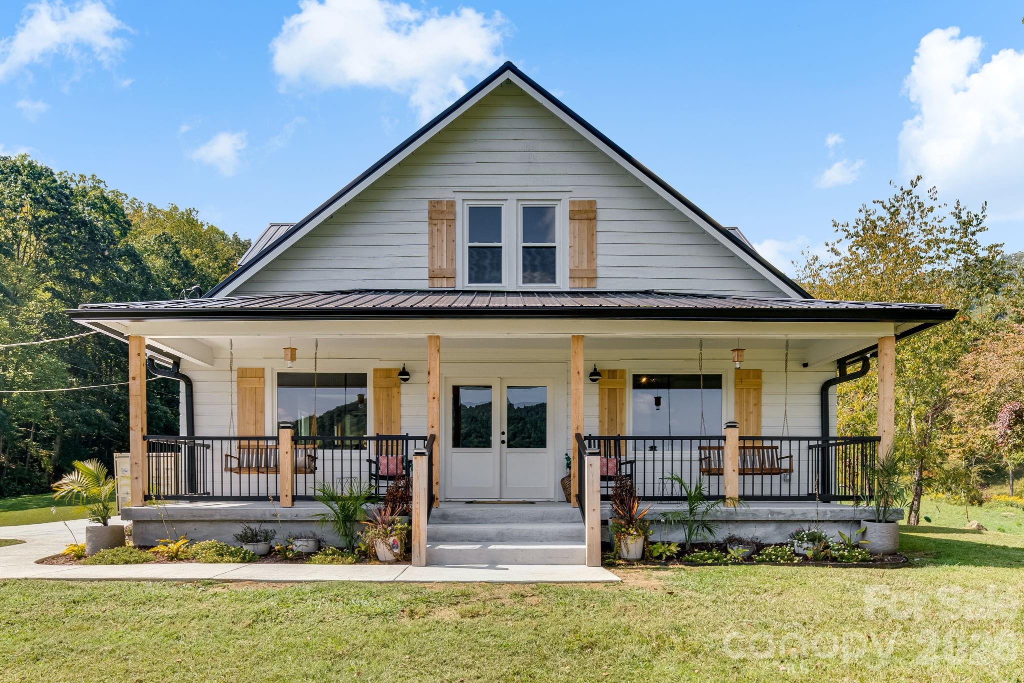 356 Joe Payne Road Marshall, NC 28753 - Photo 2 of 46