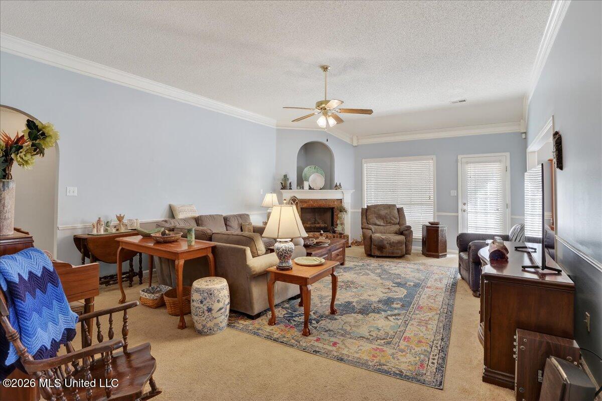 2310 Shadow Main Olive Branch, MS 38654 - Photo 6 of 30 06-IMG_0036_37_38_39_40