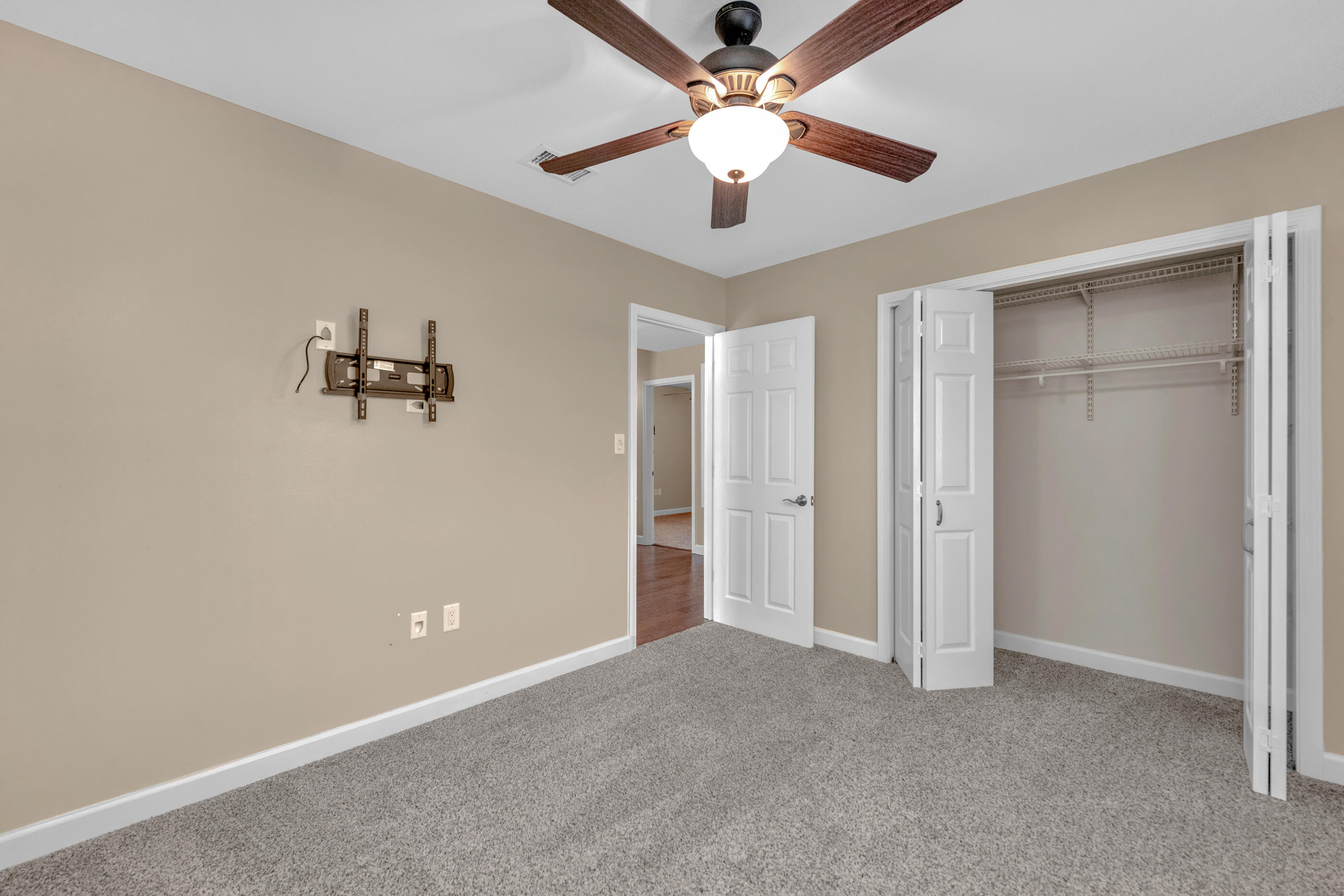 480 Sandy Ridge Circle Mary Esther, FL 32569 - Photo 22 of 38 Guest bedroom 3