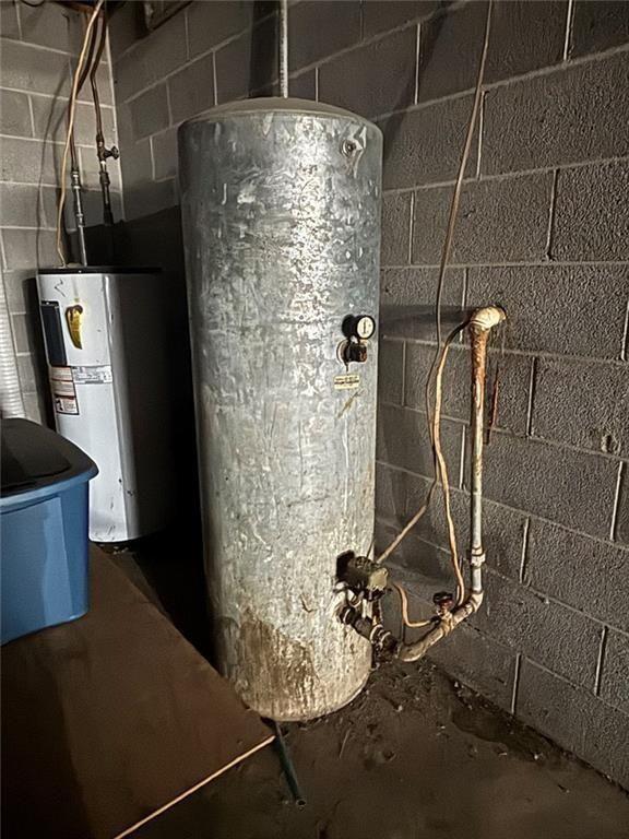 292 Shirley Road Southeast Ranger, GA 30734 - Photo 54 of 80 a bathroom with a shower