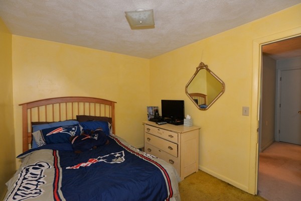 213 Kelly Road Northbridge, MA 01534 - Photo 17 of 30