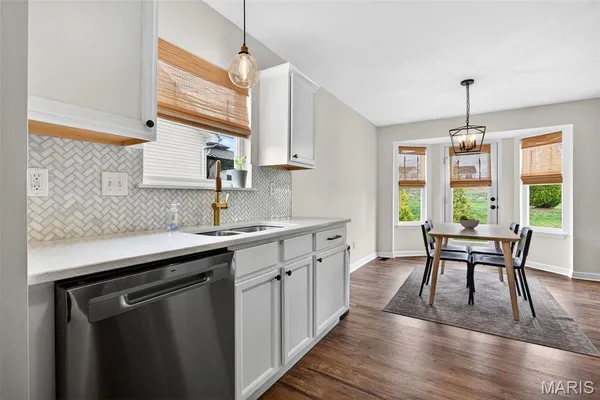 $355,000 | 1333 Briarchase Drive, Lake St. Louis, MO 63367
