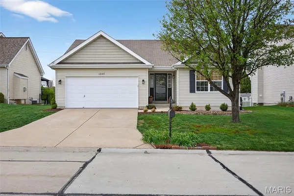 $355,000 | 1333 Briarchase Drive, Lake St. Louis, MO 63367