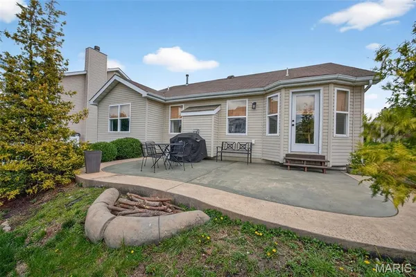 $355,000 | 1333 Briarchase Drive, Lake St. Louis, MO 63367