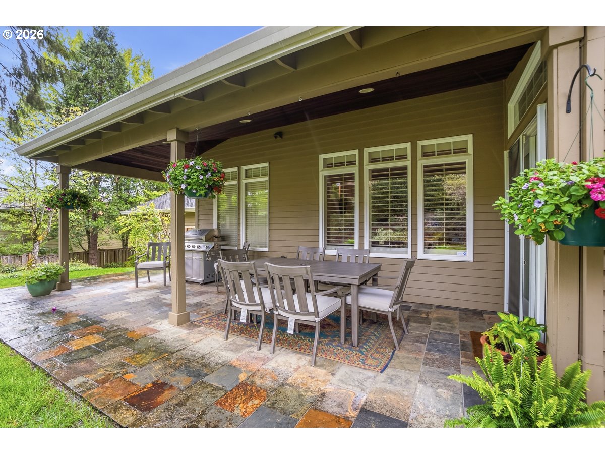 8941 Southwest 171st Avenue Beaverton, OR 97007 - Photo 43 of 48