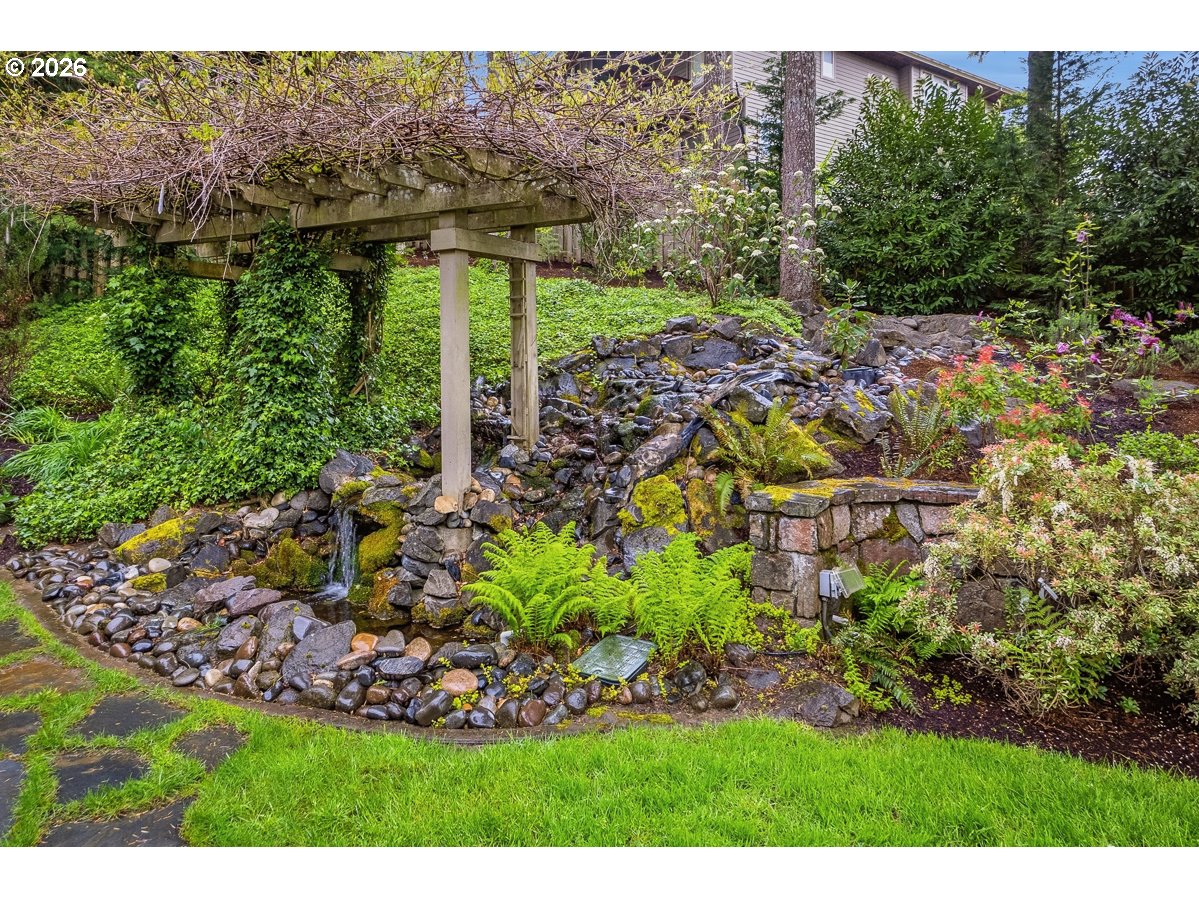 8941 Southwest 171st Avenue Beaverton, OR 97007 - Photo 46 of 48