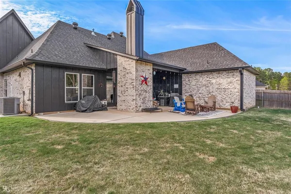 $467,000 | 63 Turtle Creek Drive, Benton, LA 71006