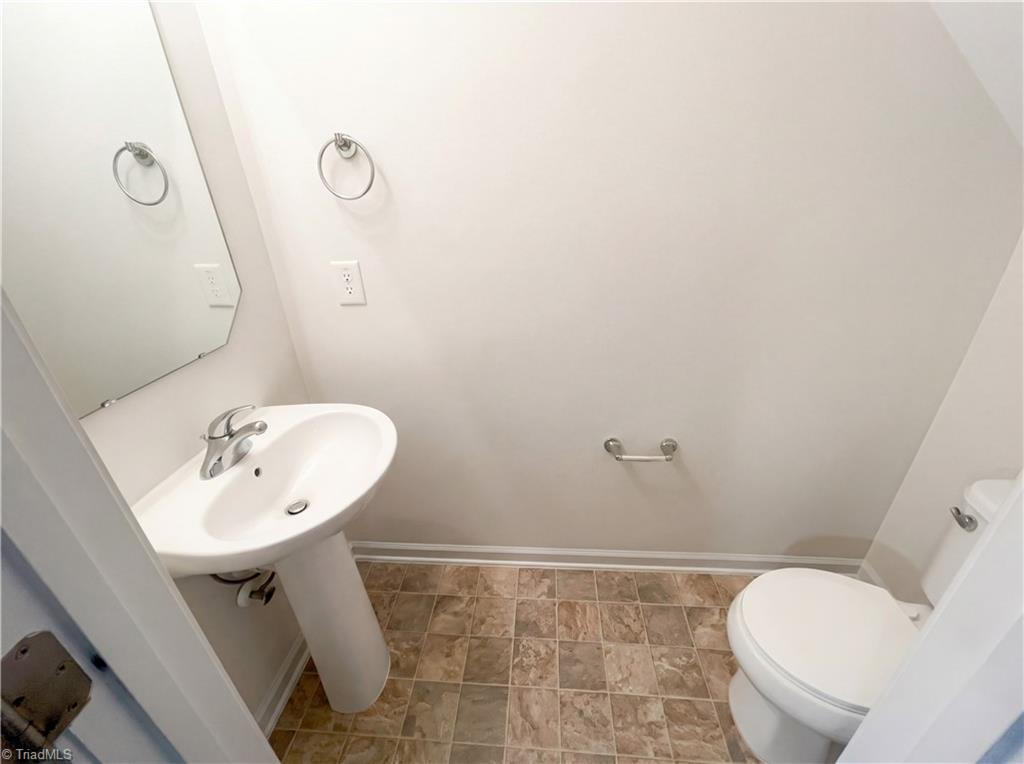 510 Carter Ridge Drive Reidsville, NC 27320 - Photo 8 of 25