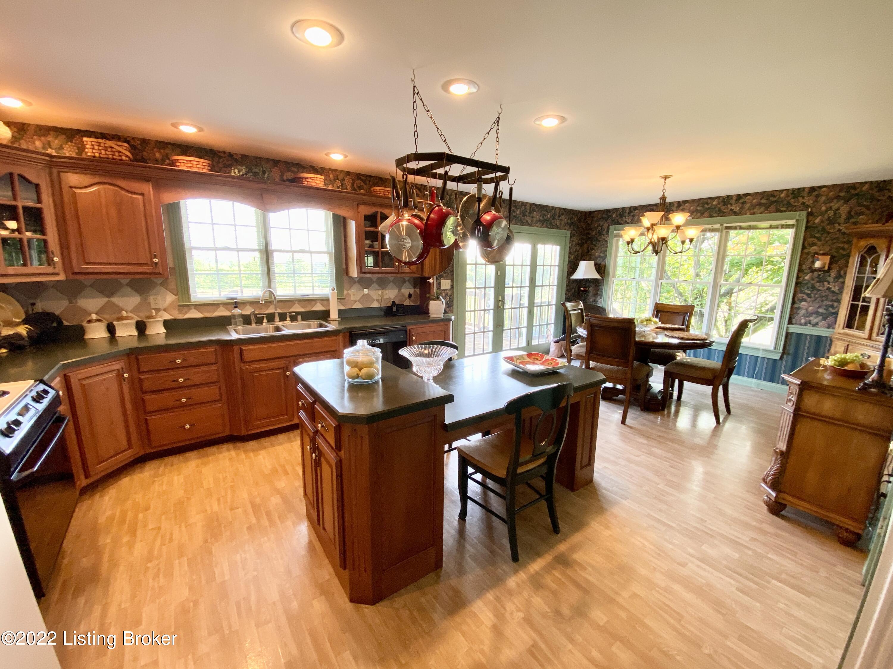2111 Sunbeam Road Leitchfield, KY 42754 - Photo 39 of 71 34