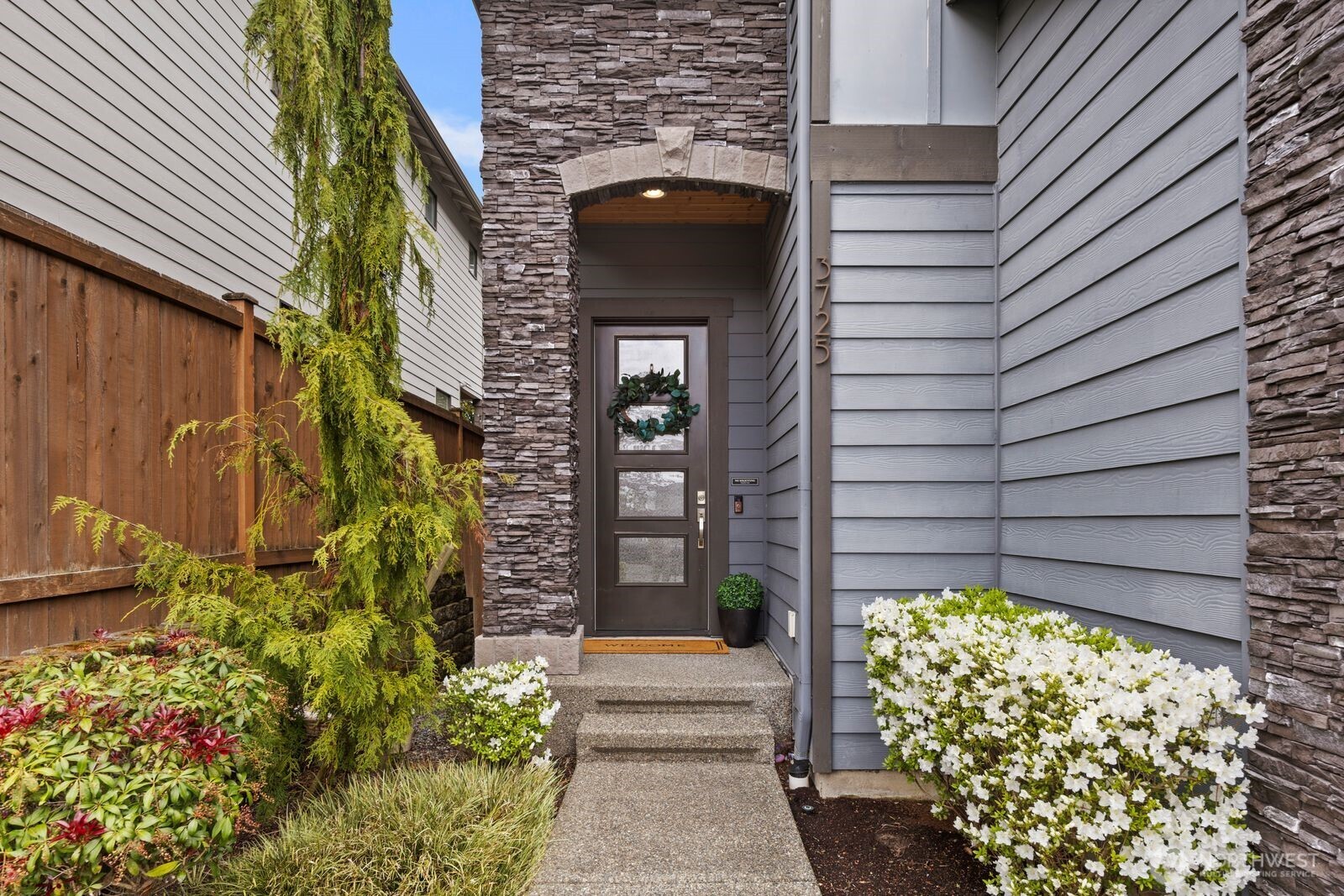 3725 200th Place Southeast Bothell, WA 98012 - Photo 4 of 40