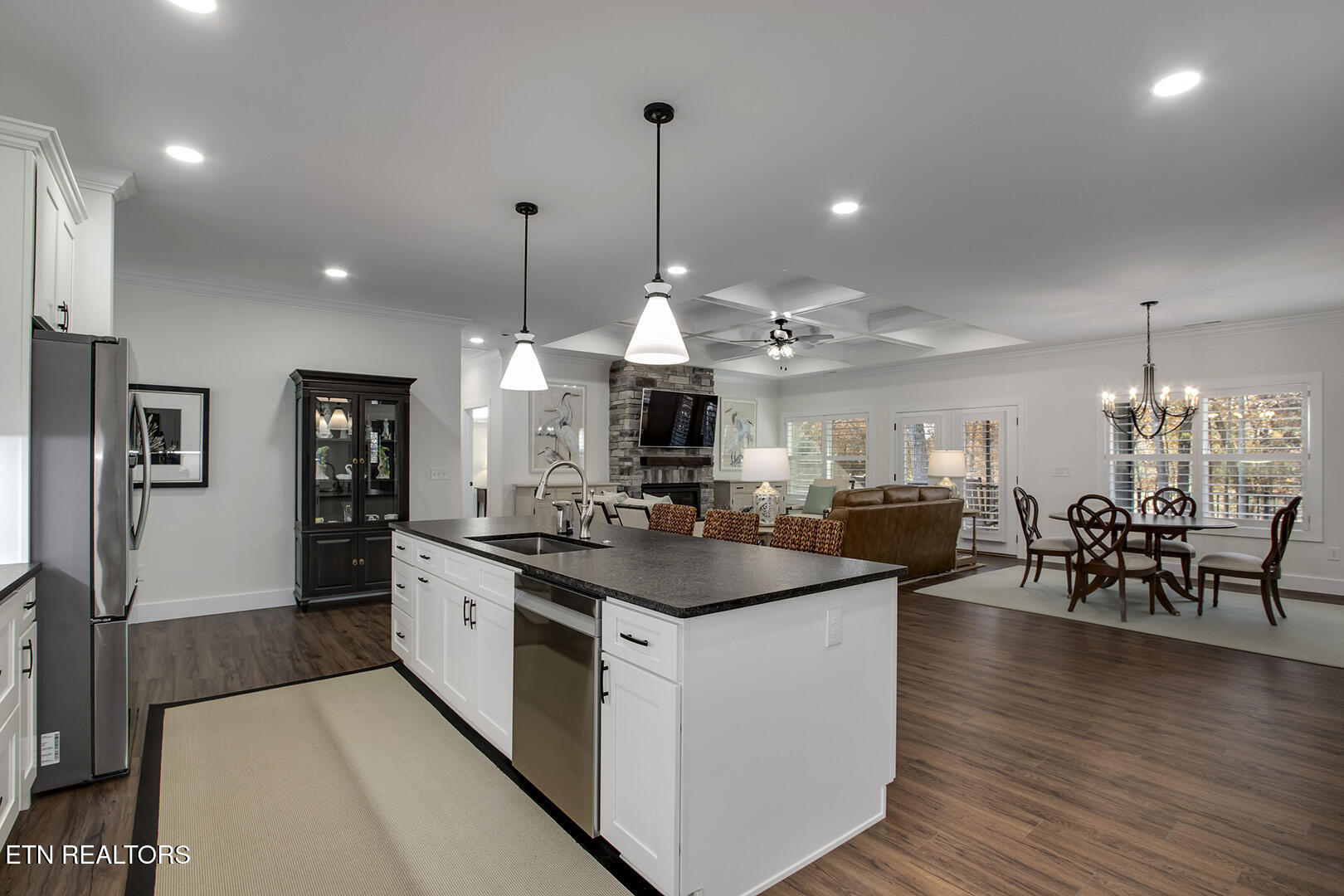 173 Chahyga Way Loudon, TN 37774 - Photo 20 of 60 20_ChahygaWay_173_Kitchen01