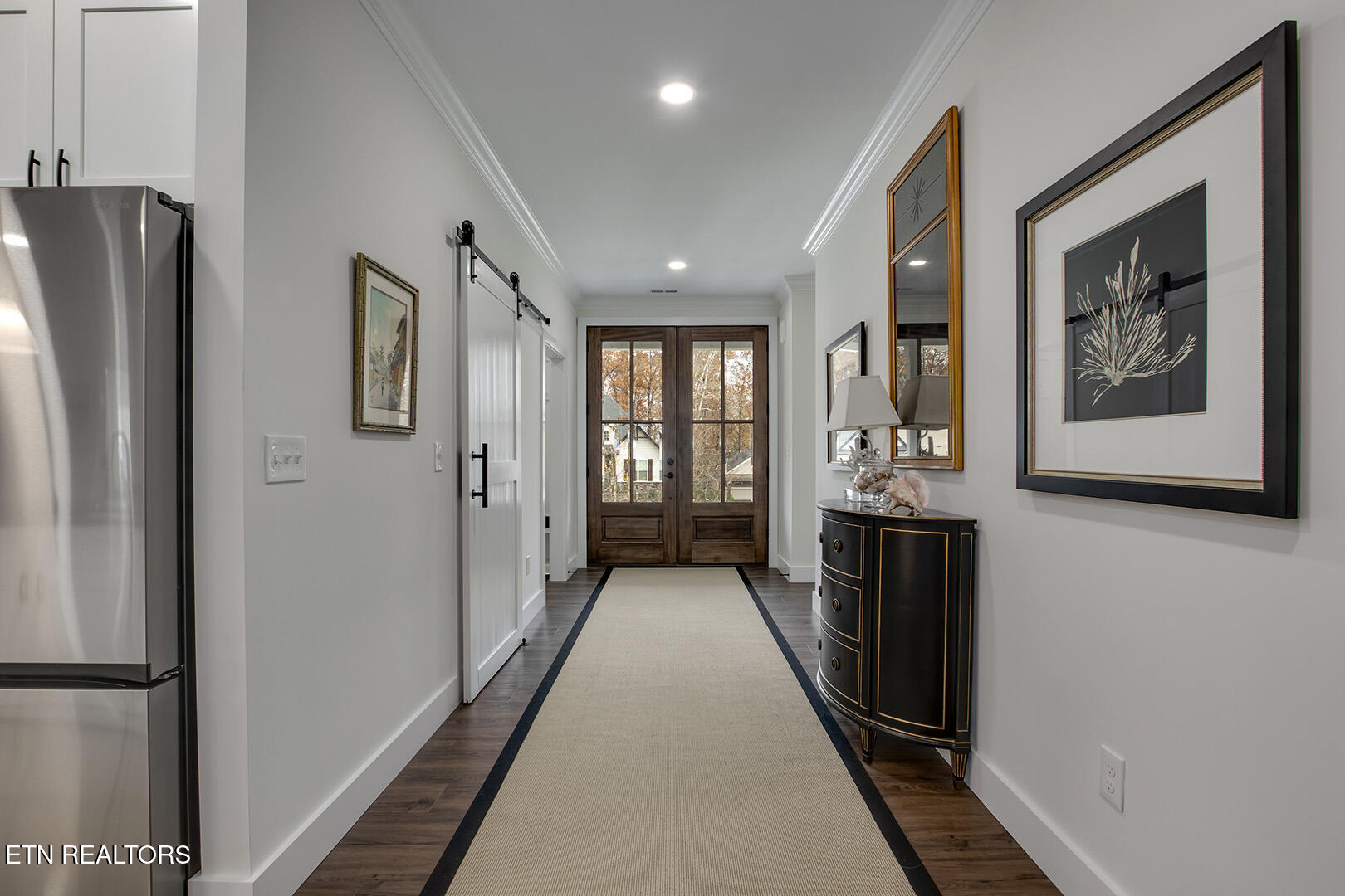 173 Chahyga Way Loudon, TN 37774 - Photo 35 of 60 35_ChahygaWay_173_EntryHall02