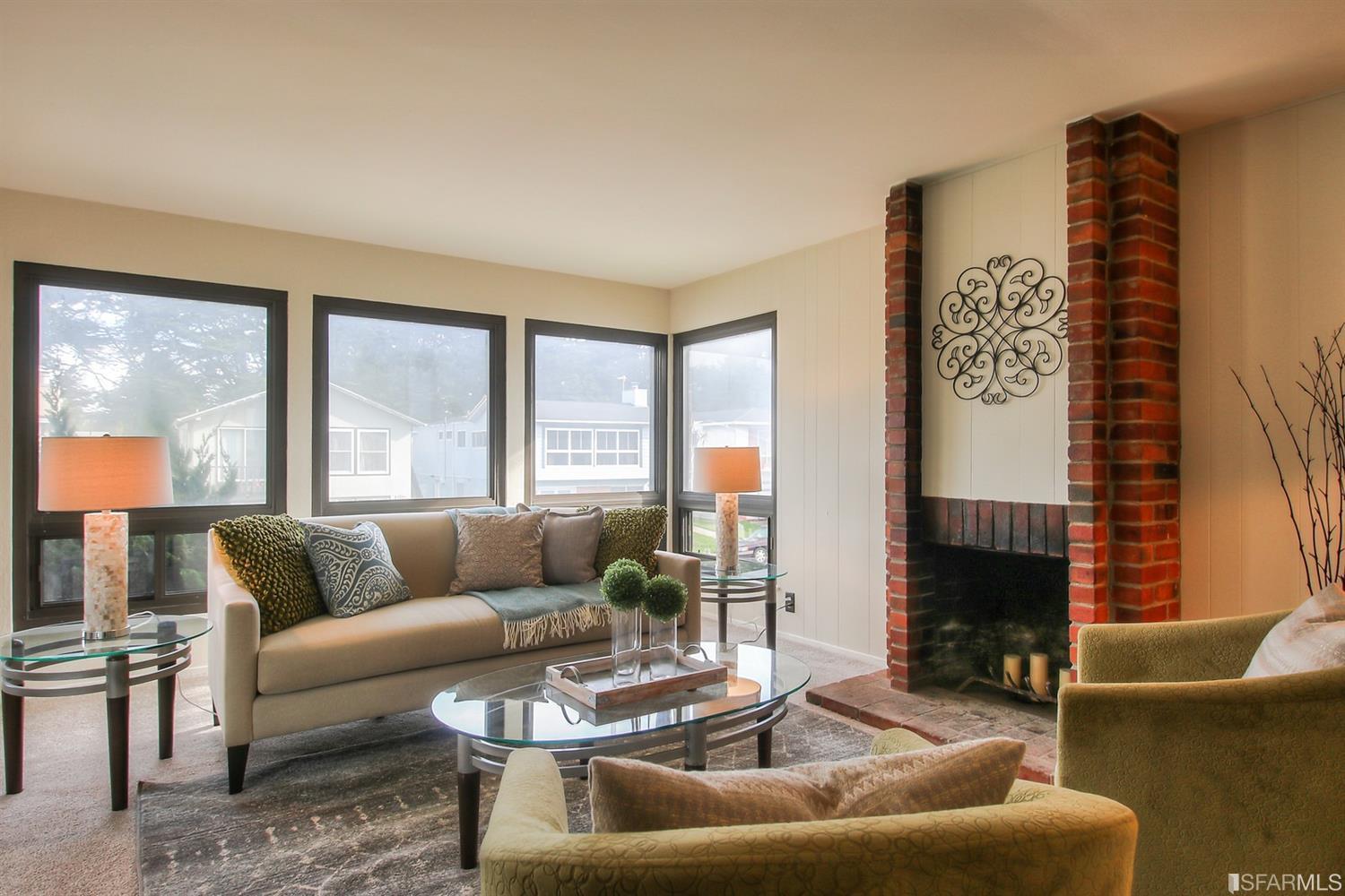 209 Springdale Drive Pacifica, CA 94044 - Photo 3 of 4