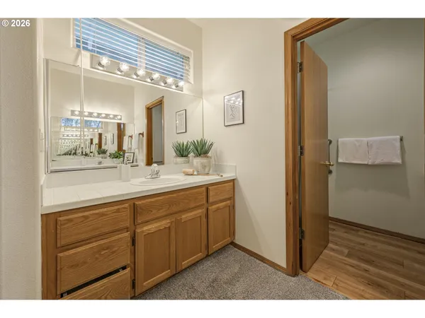 $549,900 | 438 Southeast 71st Place, Hillsboro, OR 97123