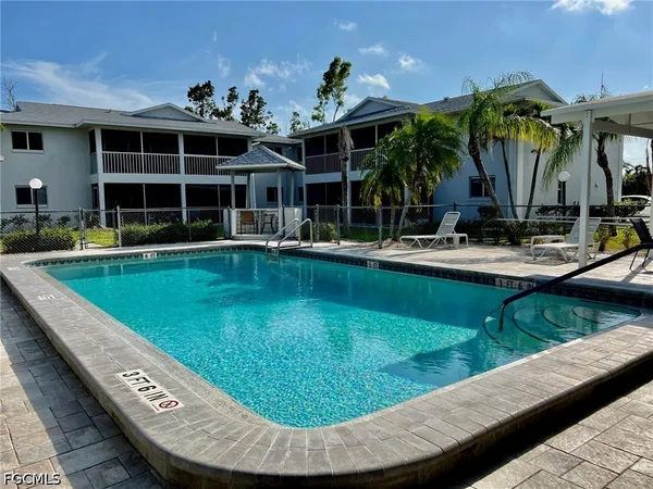 $1,300 | 5024 Chiquita Boulevard South, Unit 102, Cape Coral, FL 33914