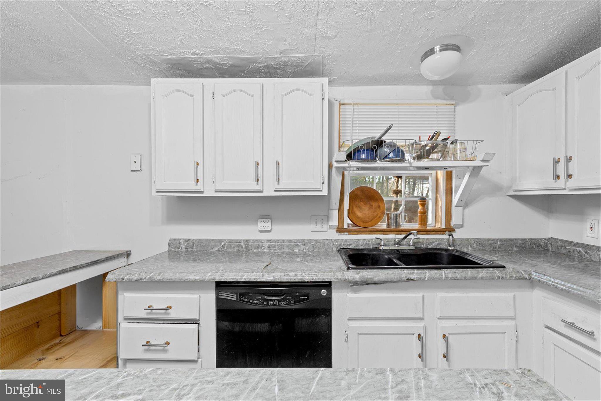 25997 Butler Branch Road Seaford, DE 19973 - Photo 8 of 33 Eat-In Kitchen