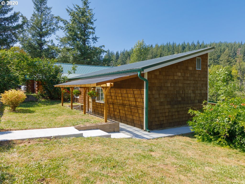 192 Little Road Stevenson, WA 98648 - Photo 1 of 32 Gallery Image 1