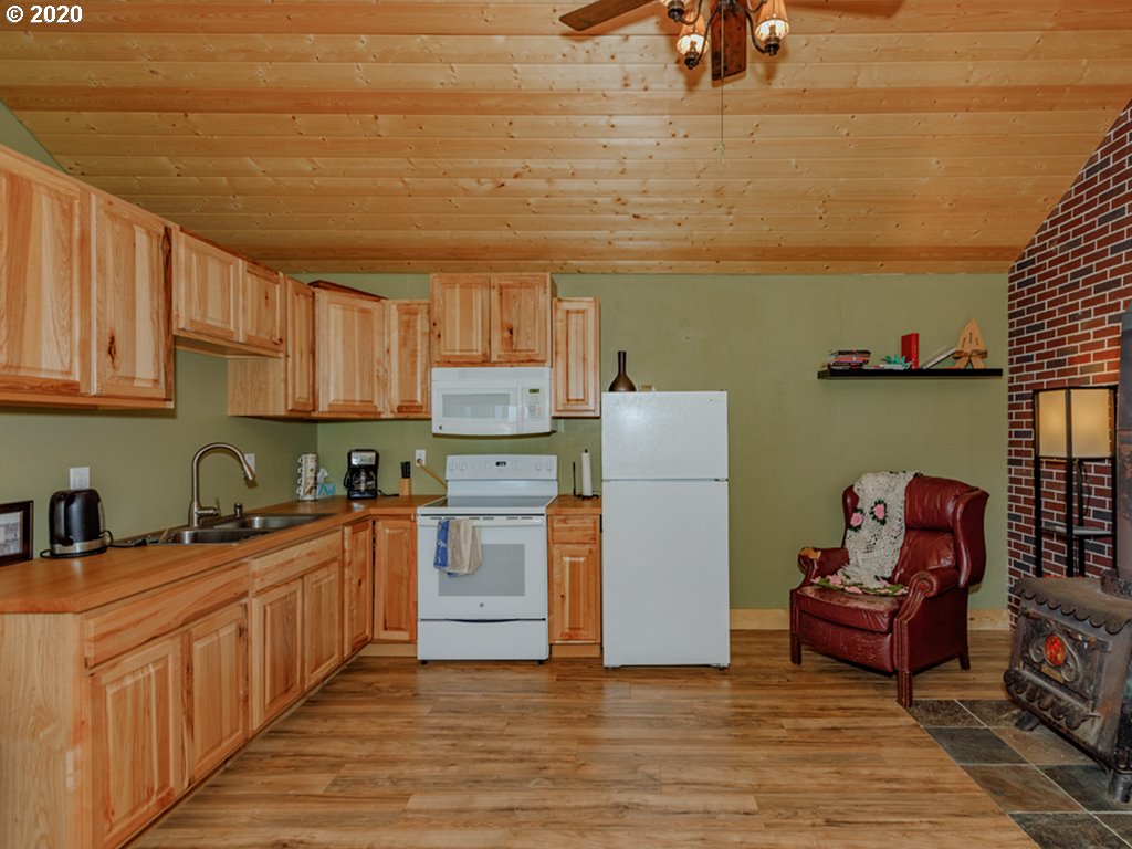 192 Little Road Stevenson, WA 98648 - Photo 14 of 32 Gallery Image 14