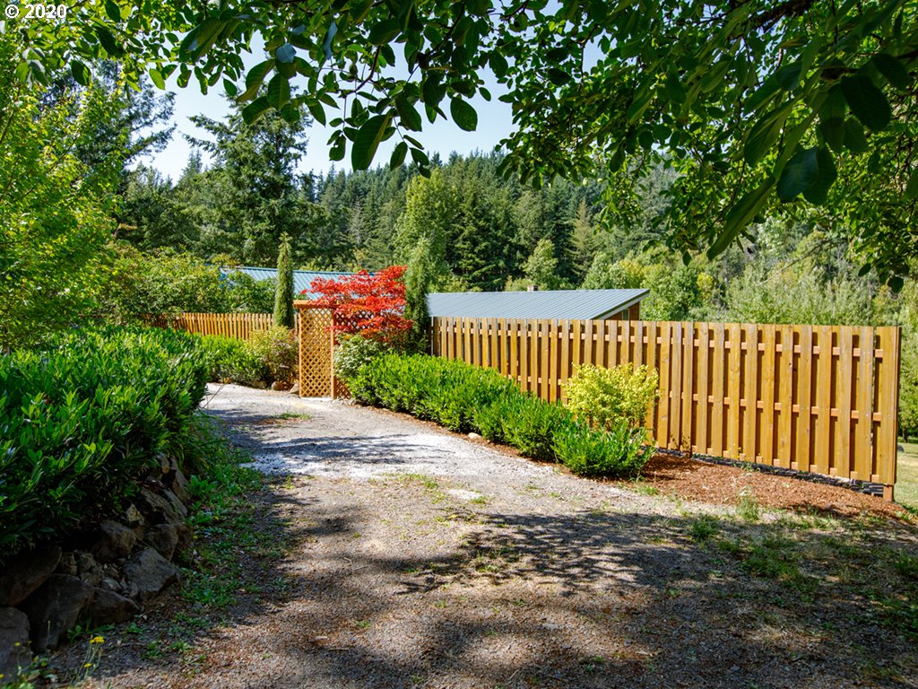 192 Little Road Stevenson, WA 98648 - Photo 3 of 32 Gallery Image 3