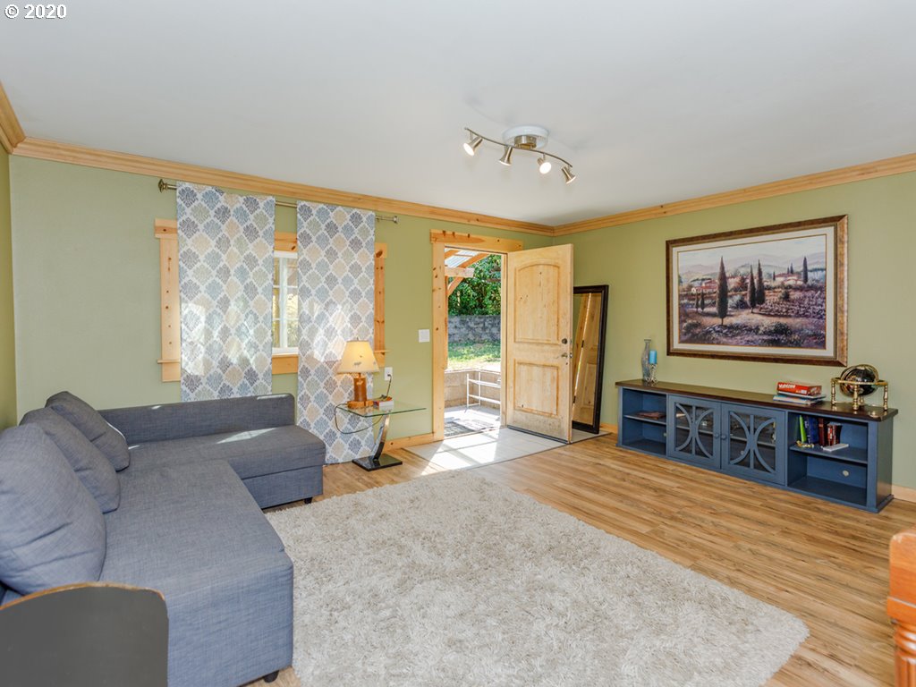 192 Little Road Stevenson, WA 98648 - Photo 7 of 32 Gallery Image 7