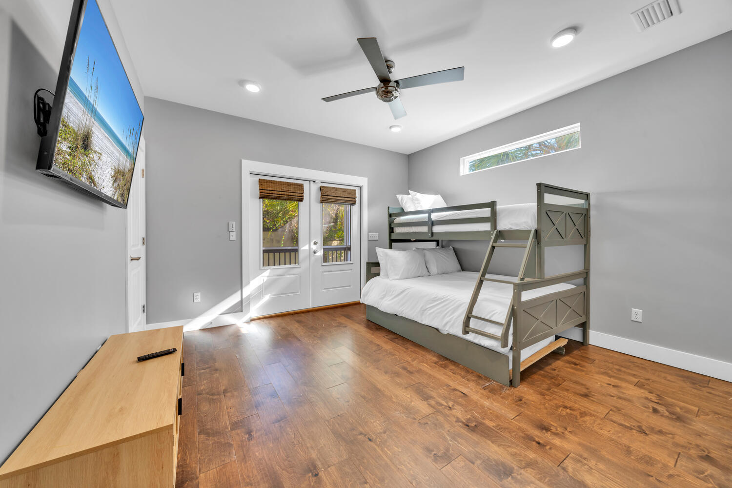 186 Grande Pointe Circle Inlet Beach, FL 32461 - Photo 11 of 62 186 Grande Pointe Dr Panama-large-013-01