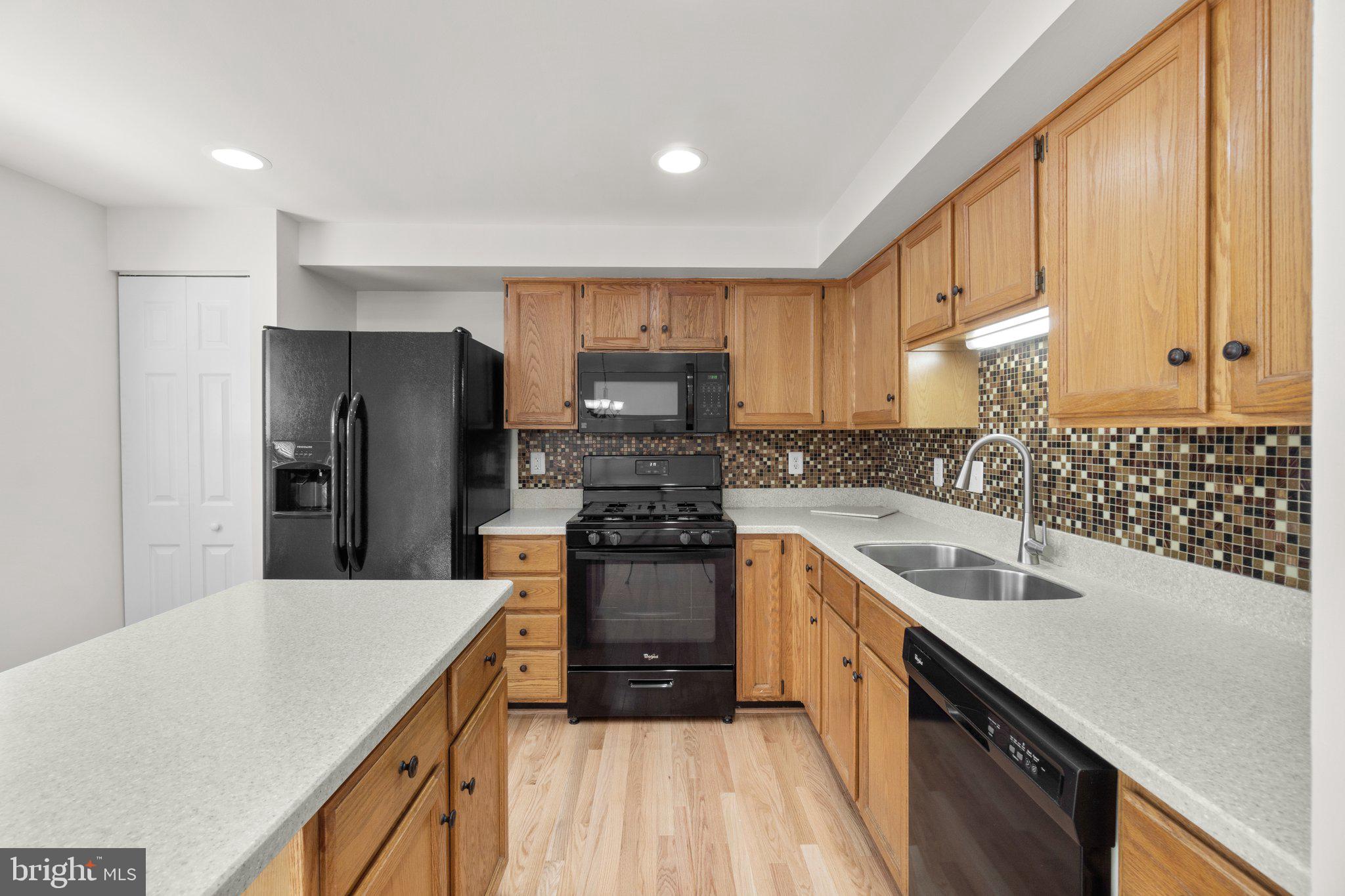 14655 Winterfield Drive Centreville, VA 20120 - Photo 13 of 48