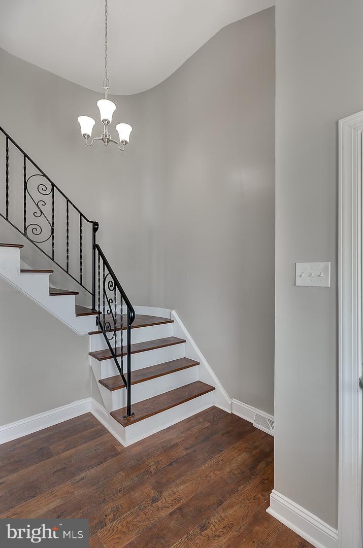 214 Regency Road Beverly, NJ 08010 - Photo 16 of 39