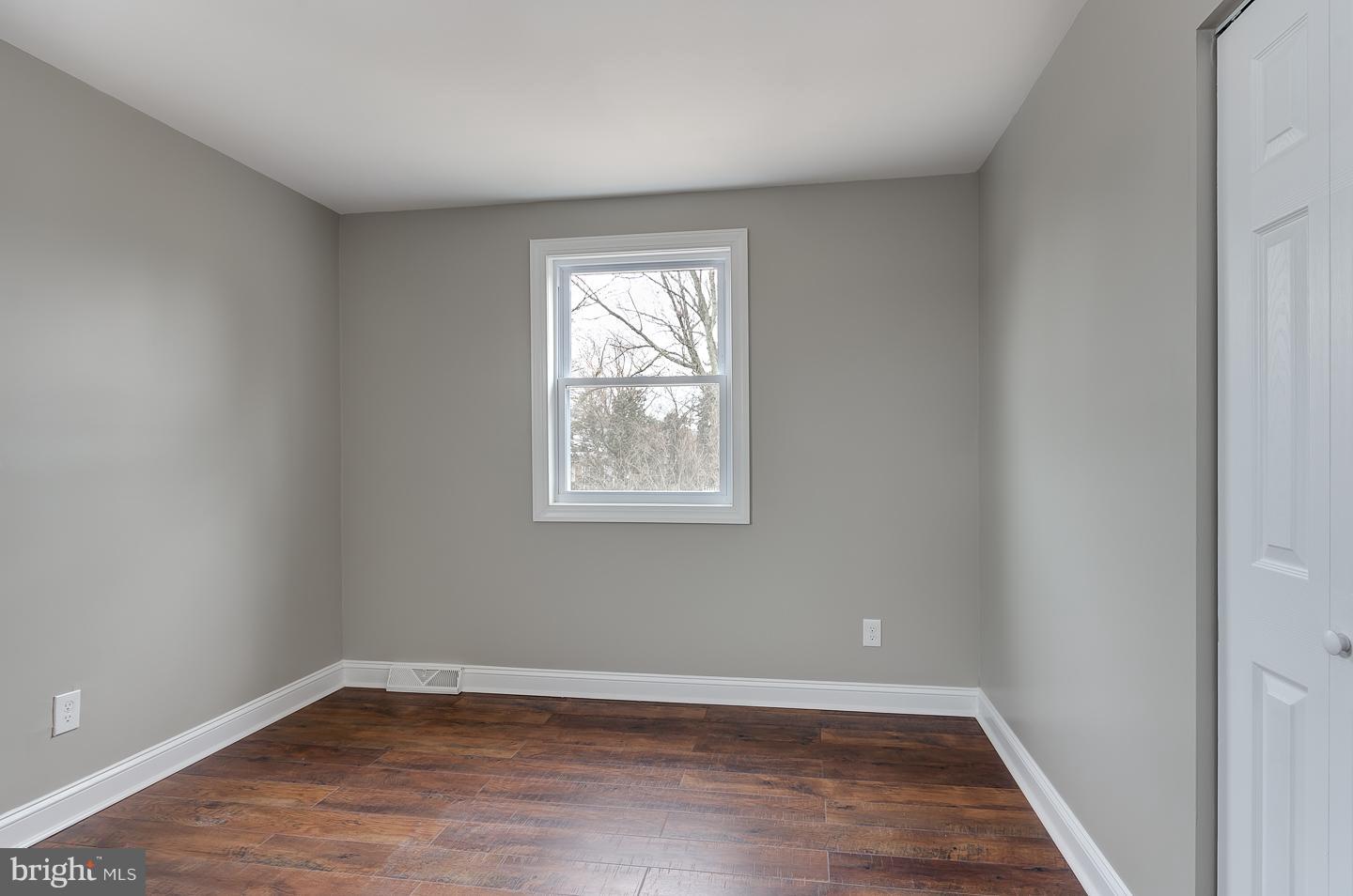 214 Regency Road Beverly, NJ 08010 - Photo 32 of 39