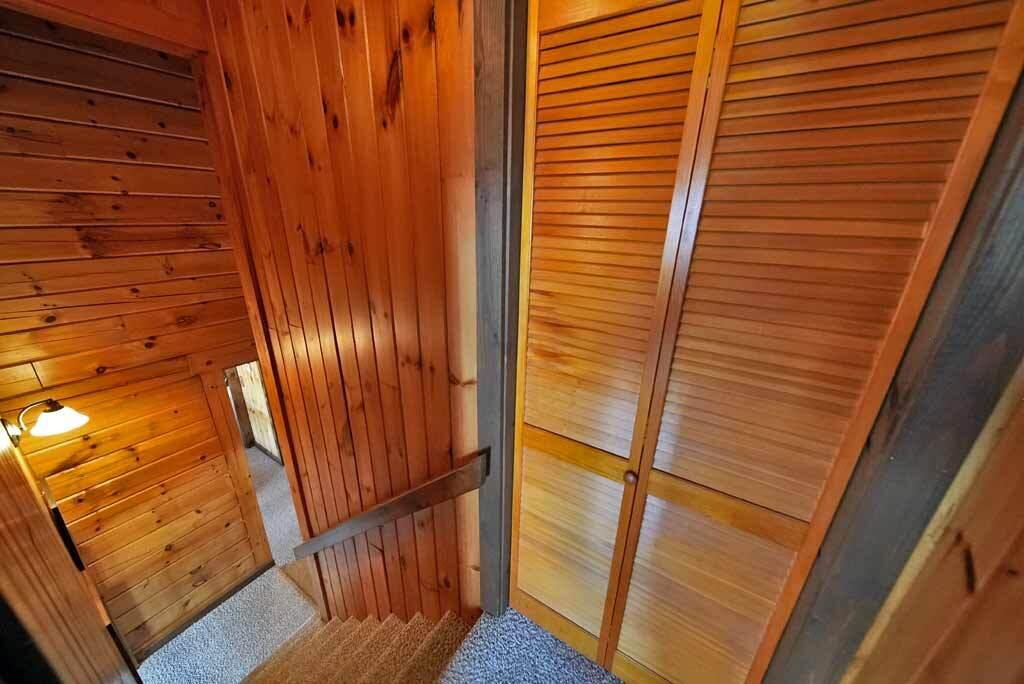 1058 Highway 1 Weston, ME 04424 - Photo 56 of 94 extra-hallway-closet