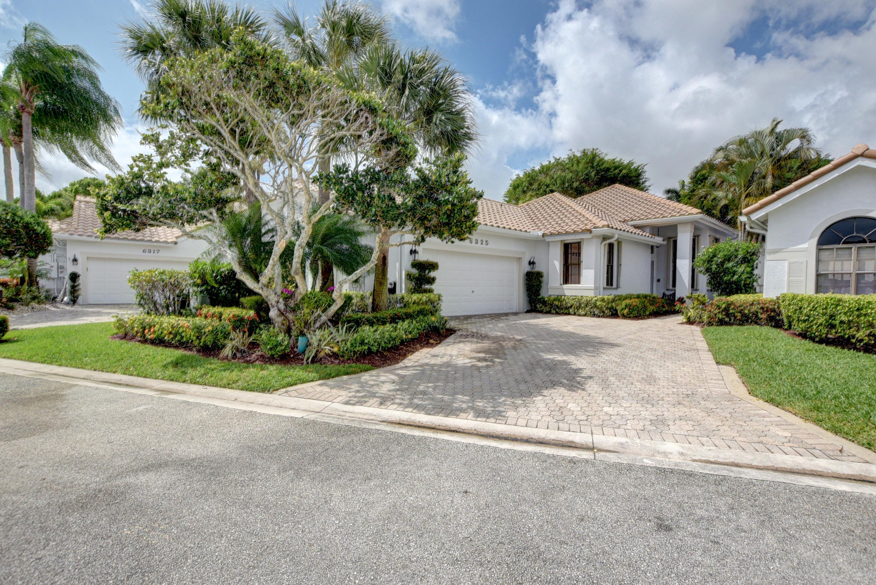 6325 Northwest 25th Way Boca Raton, FL 33496 - Photo 2 of 37 02_ebf_0581and4more
